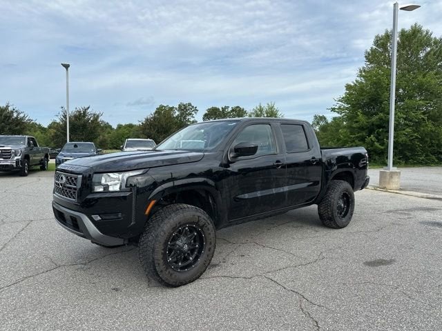 2023 Nissan Frontier SV Crew Cab 4X4 SWB's photo