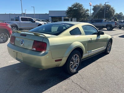 2005 Ford Mustang Deluxe