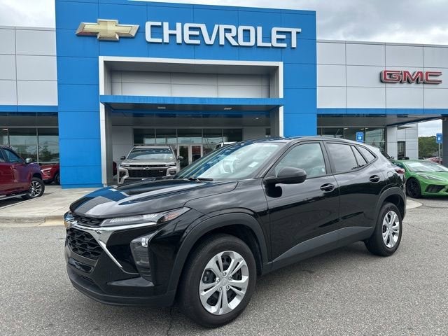 2025 Chevrolet Trax LS's photo