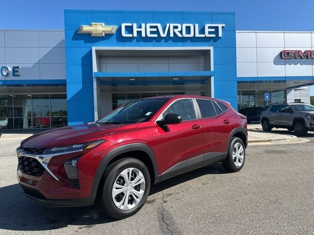 2025 Chevrolet Trax LS's photo
