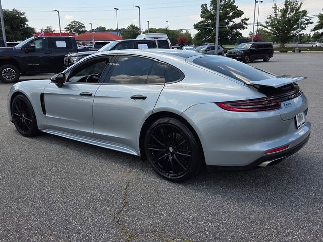2019 Porsche Panamera RWD